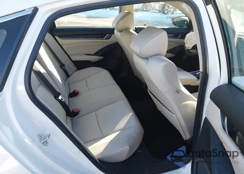 2022 Honda Accord Lx z USA, uszkodzony, nr VIN 1HGCV1F19NA011781